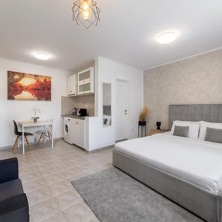 Downtown Victoria Studios By Citybookings Bucureşti Eksteriør bilde