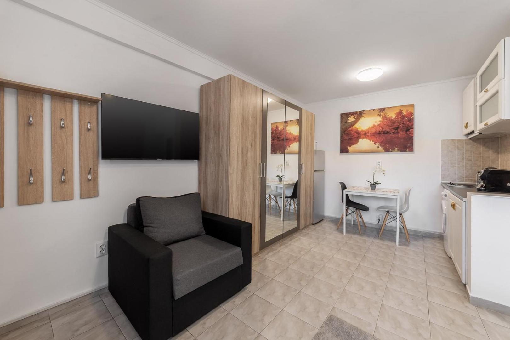 Downtown Victoria Studios By Citybookings Bucureşti Eksteriør bilde
